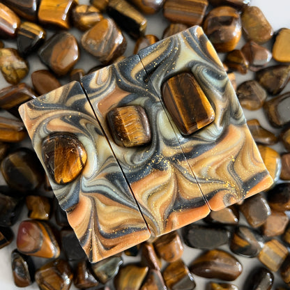 The best handmade soap with organic and nourishing ingredients, and genuine crystals 